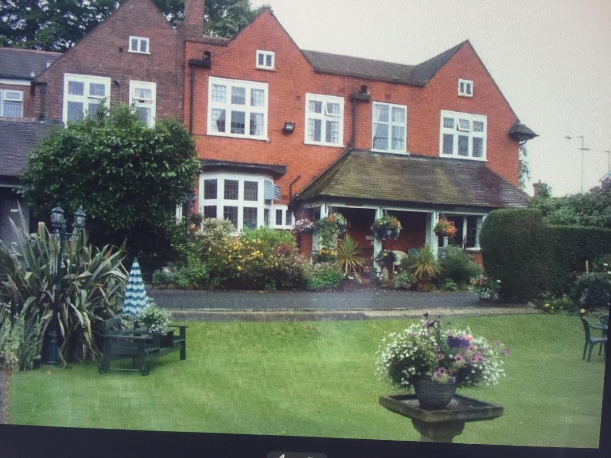 Barons Court Hotel Wolverhampton Zewnętrze zdjęcie